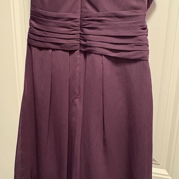 David's Bridal Bridesmaid Dress - Style F14847 - Color Plum - Size 6 - Picture 6 of 7